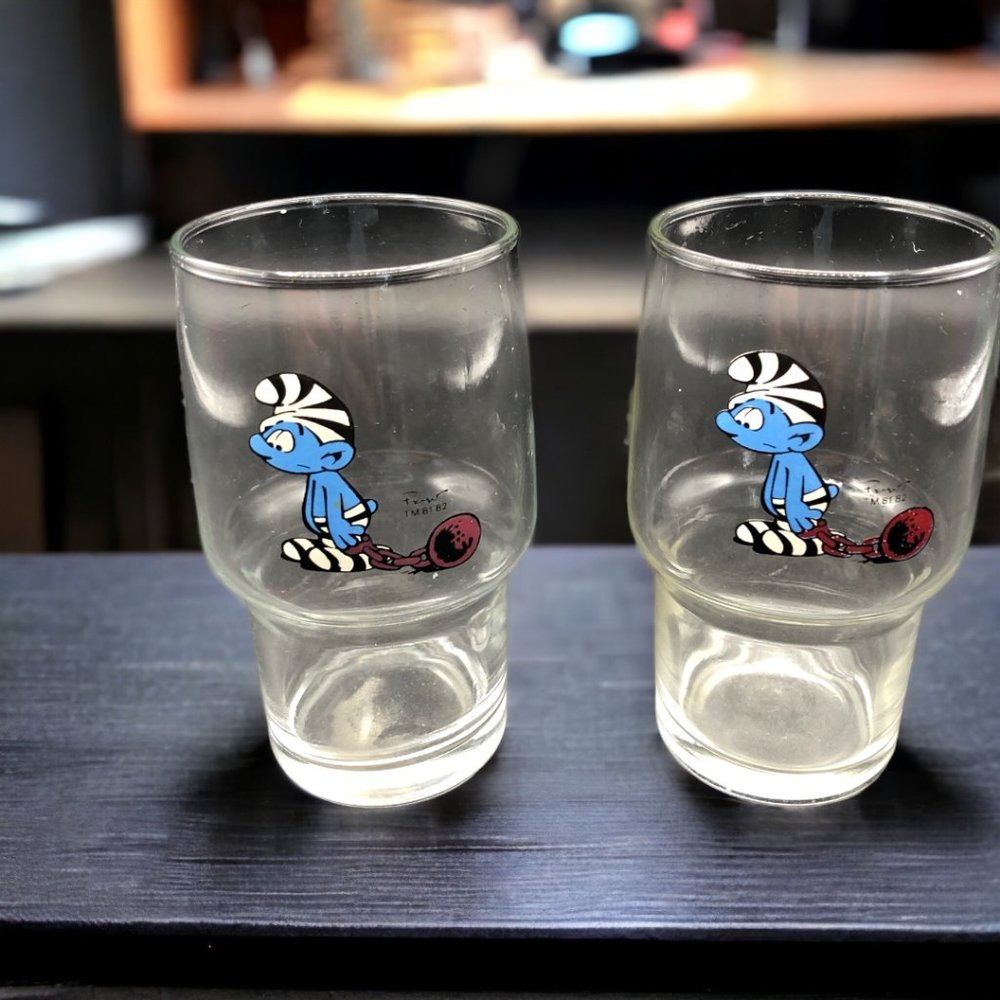 Vintage 1980's Smurfs Chain Gang Collectible Juice Glasses 4.5 in Tall Set of 2